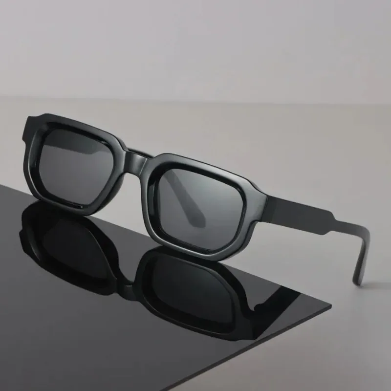 Occhiali da sole quadrati, sex - Designer Sunglasses recensione e prezzo